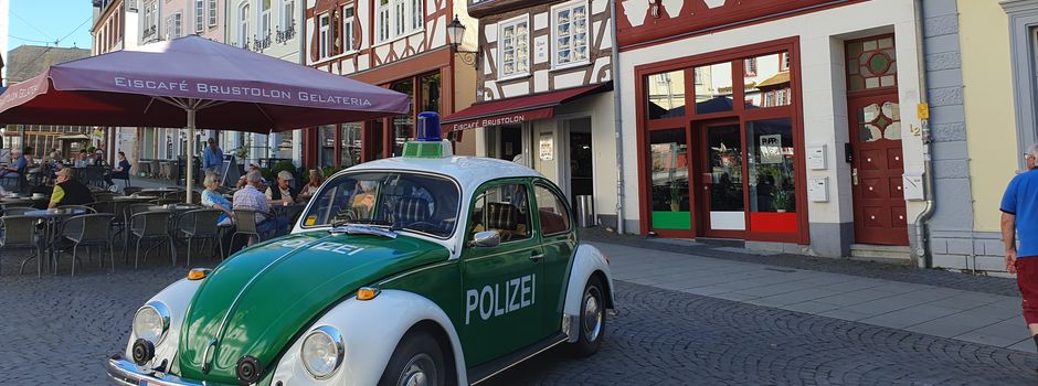 Oldtimer präsentieren sich vor den schönsten Kulissen