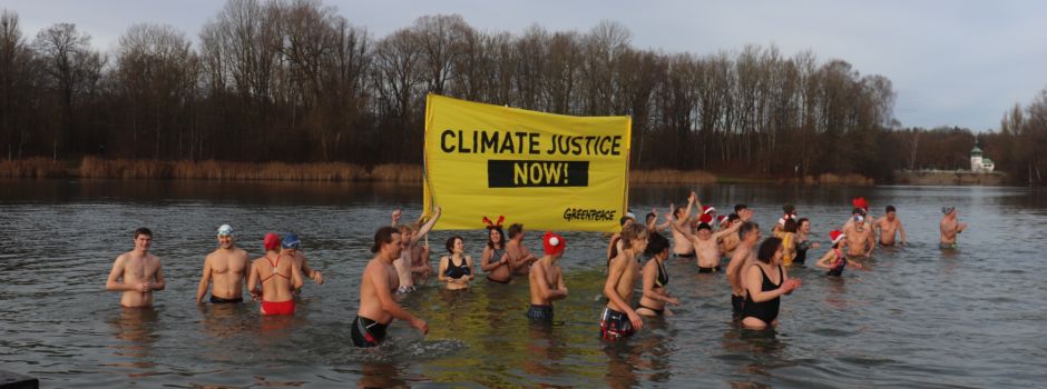 Weihnachtsbaden für mehr Klimaschutz