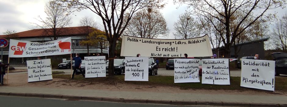 Demo gegen Corona-Politik vor KGS: Lehrkräfte „haben die Nase voll“