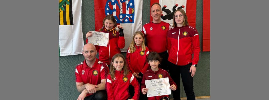 Hanna Größl und Stella Weiermüller erfolgreich bei Mitteldeutschen Meisterschaften in Thalheim