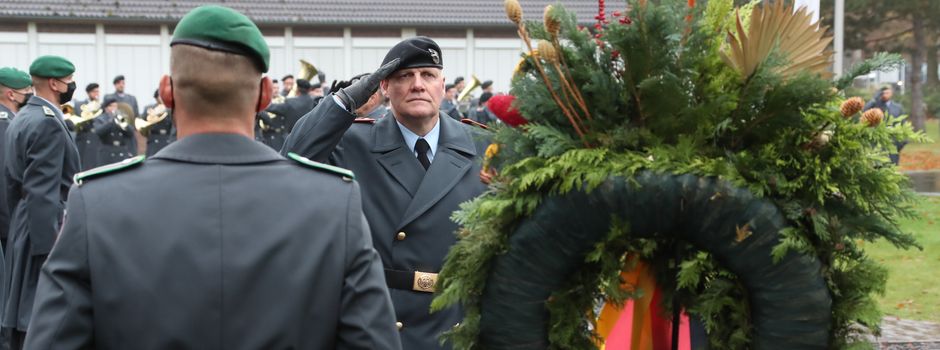 Bewegende Reden als „wesentlicher Beitrag gegen das Vergessen“