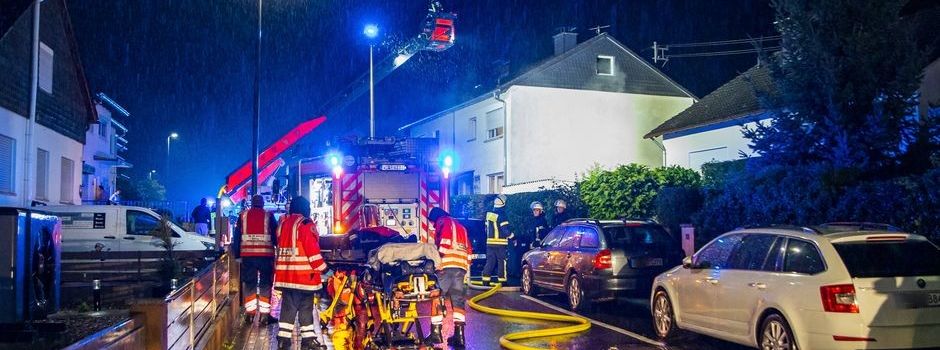 Sauna-Brand in Wohnhaus sorgt für Großeinsatz in Wiesbaden