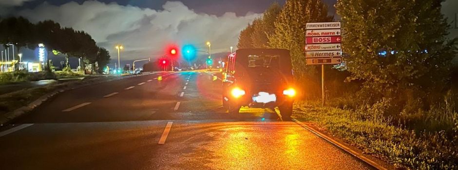 Abschlepp-Ärger: Auto bleibt stundenlang auf vielbefahrener Straße stehen