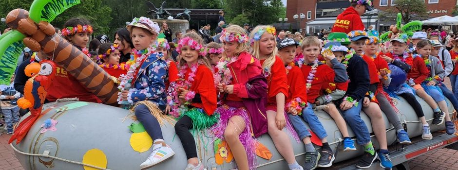 Wer beteiligt sich am Festumzug?