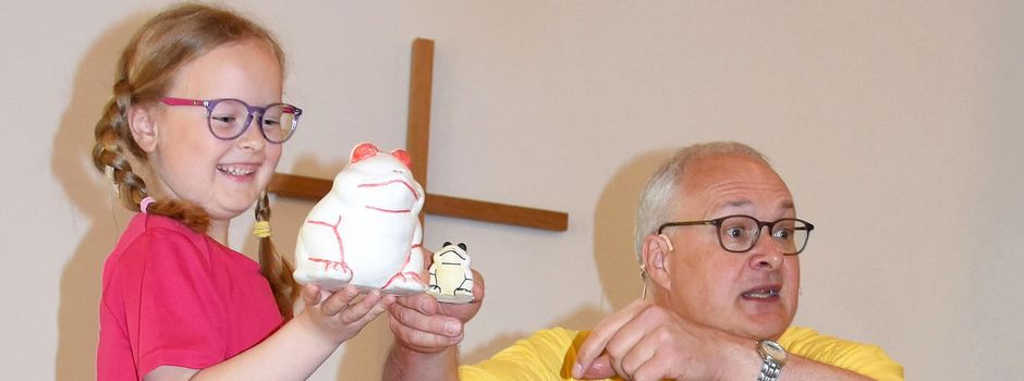 Joachim Hecker begeistert mit seiner Experimentiershow „Heckers Hexenküche“