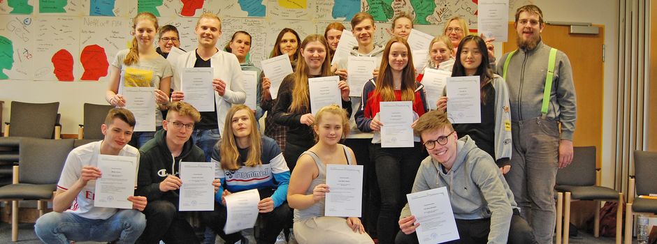 50 Stunden „gebüffelt“: Zertifikate für 19 neue Jugendgruppenleiter