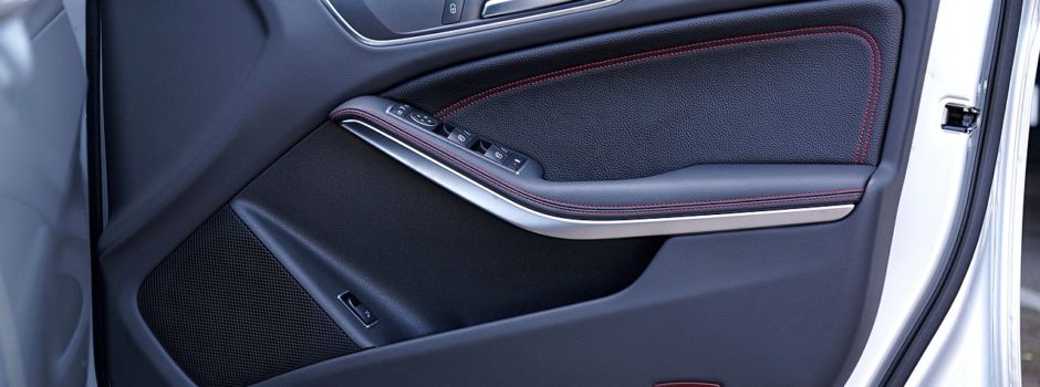 Wohl Absicht: Frau fährt Freund in Nierstein mit Auto an