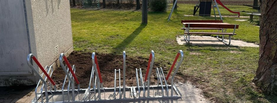 Neuer Fahrradständer am Spielplatz