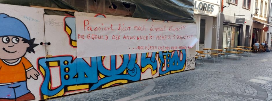 Mega-Ärger in der Augustinerstraße: „Schandfleck“ nervt Geschäftsinhaber