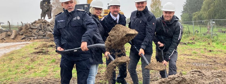 1. Spatenstich Neue Feuerwehr