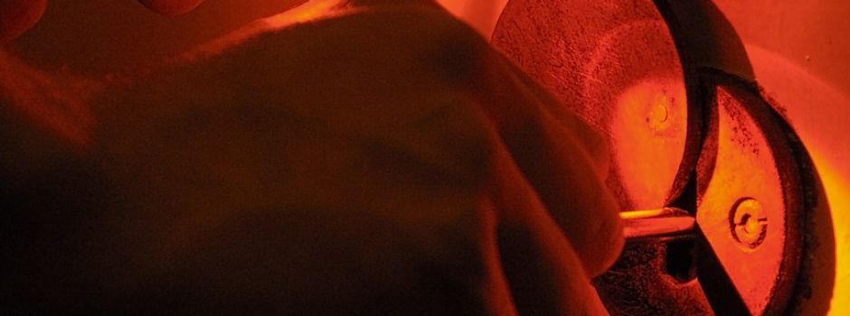 Nach Einbrüchen in Alzey: Wer hat einen Mann mit Base-Cap gesehen?