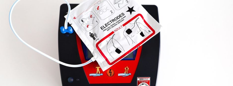 Für den Notfall: Mehr Defibrillatoren in der Gemeinde