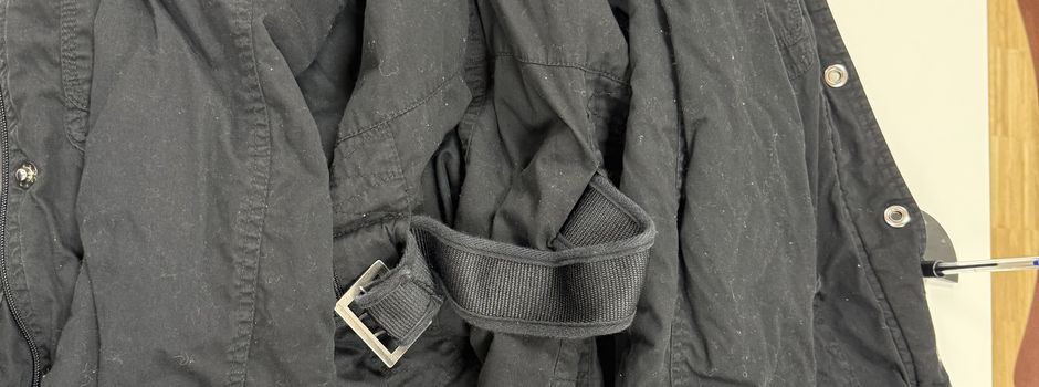 Fundsache: schwarze Damenjacke der Marke Biaggini in Größe 42 (gefunden an der Kapelle)