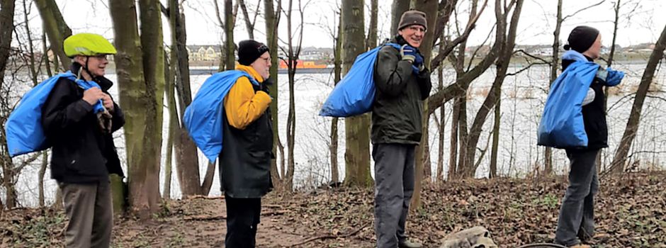 Die zweite von vielen Aufräumarbeiten am Rhein