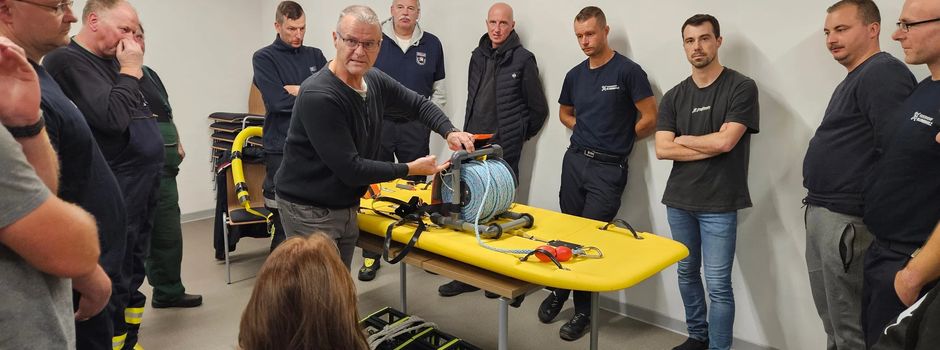 Großzügige Spende für die Feuerwehr Blumenholz/Usadel