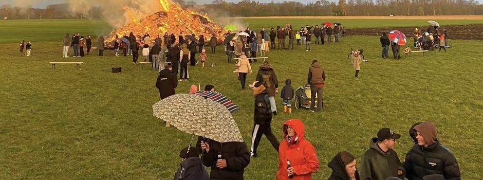 Drei Osterfeuer in Herzebrock‑Clarholz erfolgreich entzündet