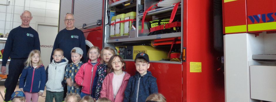 Kitas besuchen die Feuerwehr: Einblicke in Brandschutz und Einsatzalltag