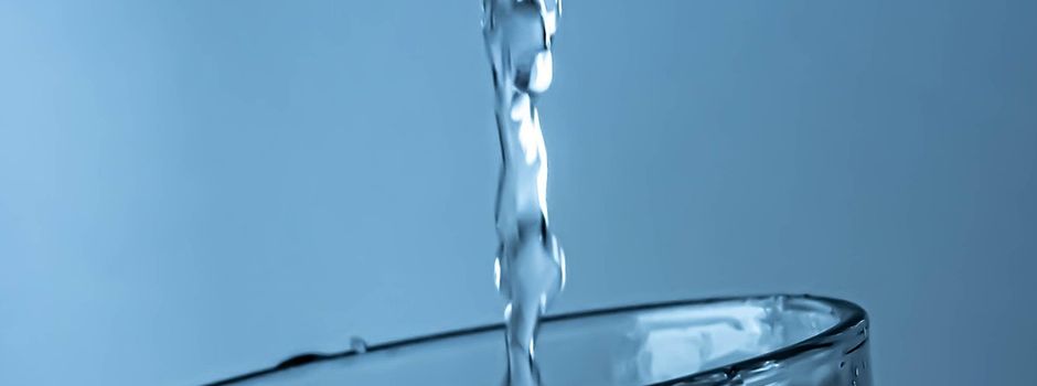 Wichtiger Hinweis: Bitte Wasser sparen