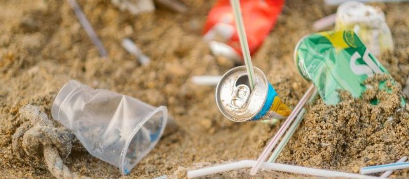 Verwaltung appelliert: Nutzen Sie die Mülleimer auf unseren Spielplätzen