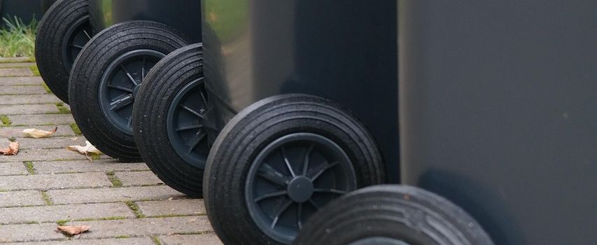 Hinweis zur Abholung der Restabfallbehälter in der Flugplatzstraße in Calden