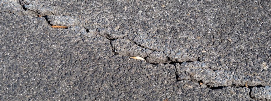 Spurrinnen auf A7 erfordern Tempo 60