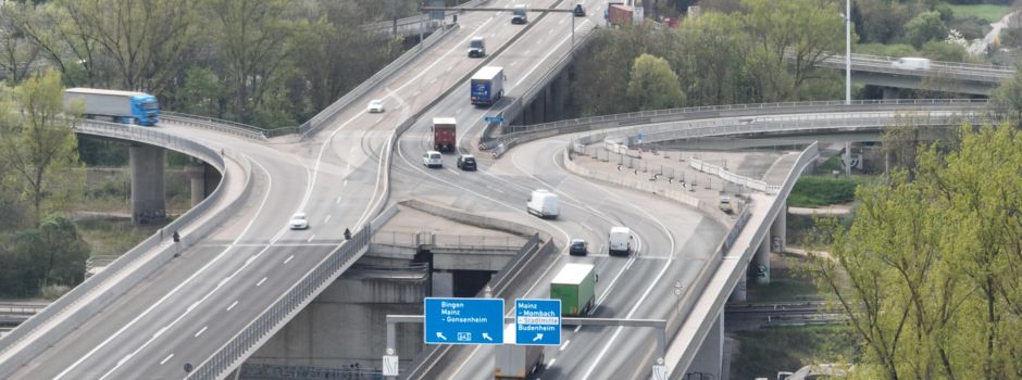 Kurzfristige Sperrung auf Schiersteiner Brücke zwischen Wiesbaden und Mainz