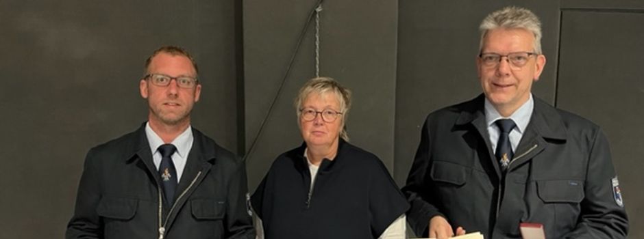 Ehrung Gehlerter Feuerwehrmänner