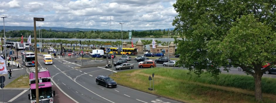 Verkehrskontrolle in Mainz: Polizei geht gegen Handy-Sünder vor