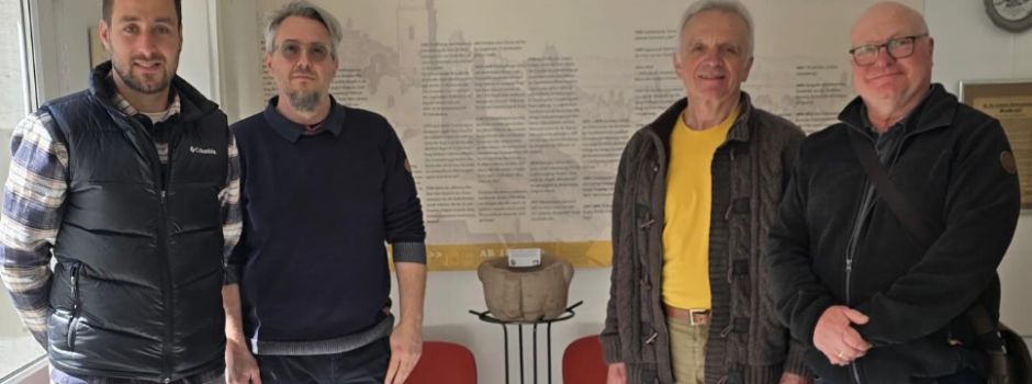 Geschichte zum Entdecken: Heimatmuseum präsentiert neues Banner zur Ortshistorie