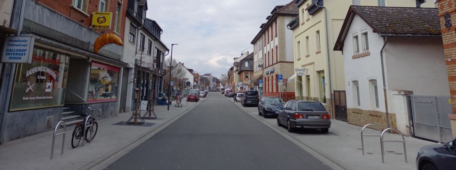 Beinahe-Unfall: Autofahrer bedrängt und beleidigt Radfahrerin