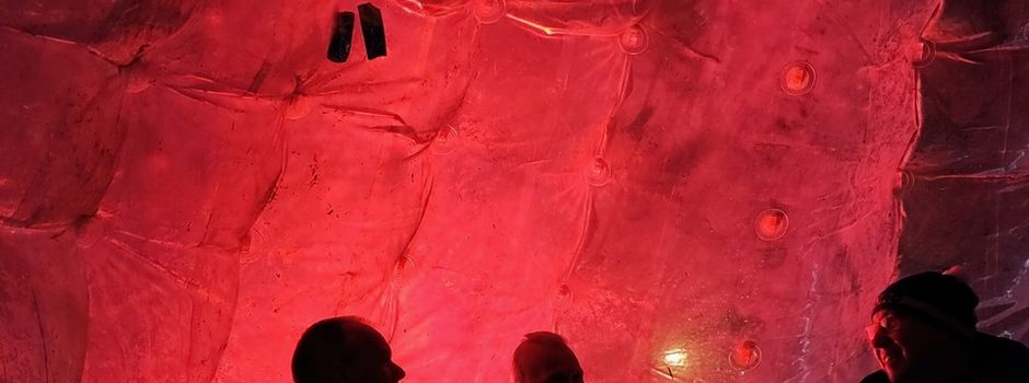 Der Garstedter Wintermarsch bringt die Dorfmitte zum Leuchten