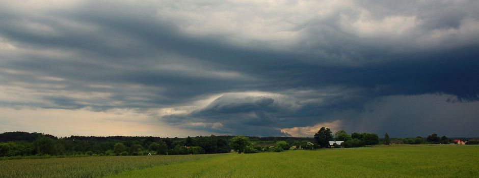 DWD warnt vor Unwettern – Starkregen, Hagel und Sturmböen auch in Koblenz?