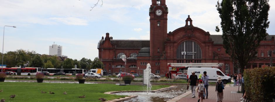 Frau in Wiesbadener Innenstadt begrapscht