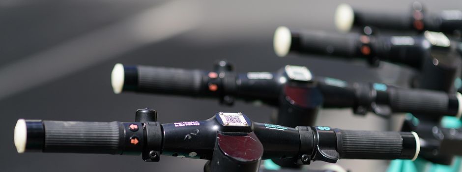 Unfall-Anstieg: Werden E-Scooter in Koblenz jetzt stärker kontrolliert?