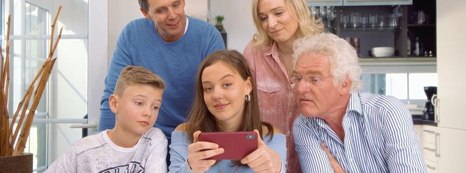 So funktioniert HK-Online-News