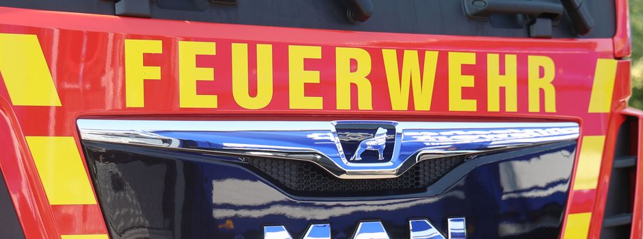 Großeinsatz bei Koblenz: 12 Personen aus brennendem Haus gerettet