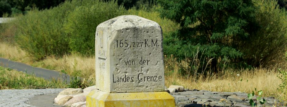 Myriameterstein in Niederkassel-Lülsdorf