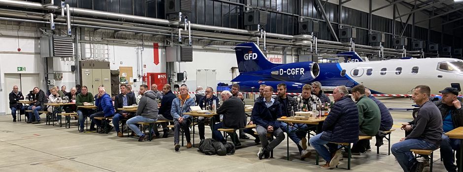 Treffen der Gewerbetreibenden auf dem Hohner Flugplatz