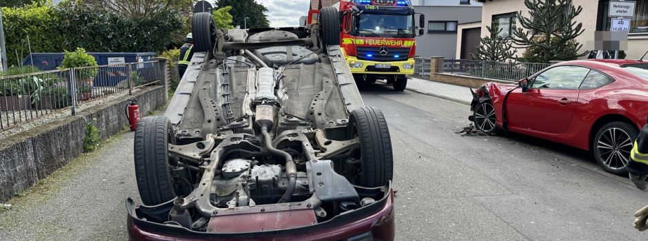 Auto überschlägt sich mitten in Ingelheimer Wohngebiet