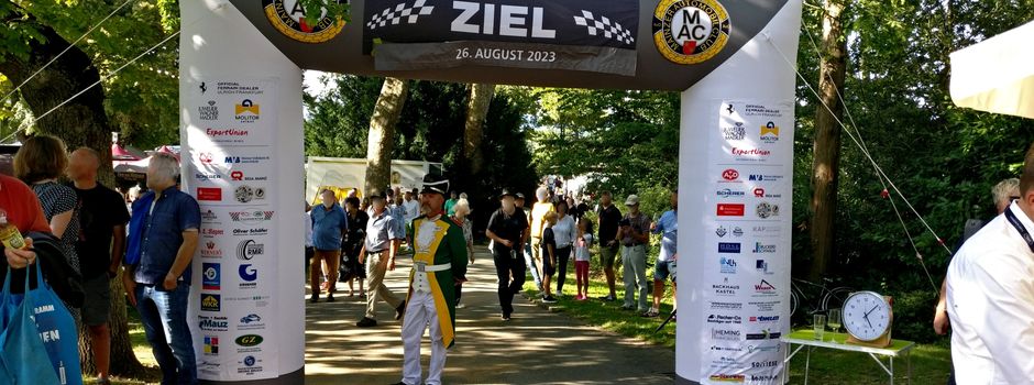 Oldtimer rollen 2025 bei „Mainzer Automobil Classic“ durch Rheinhessen