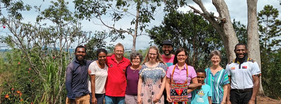 Bericht über Papua-Neuguinea „Zurück zur Kindheit“ im Johann-Flierl-Museum am Sonntag den 03.03.2024 ab 14 Uhr