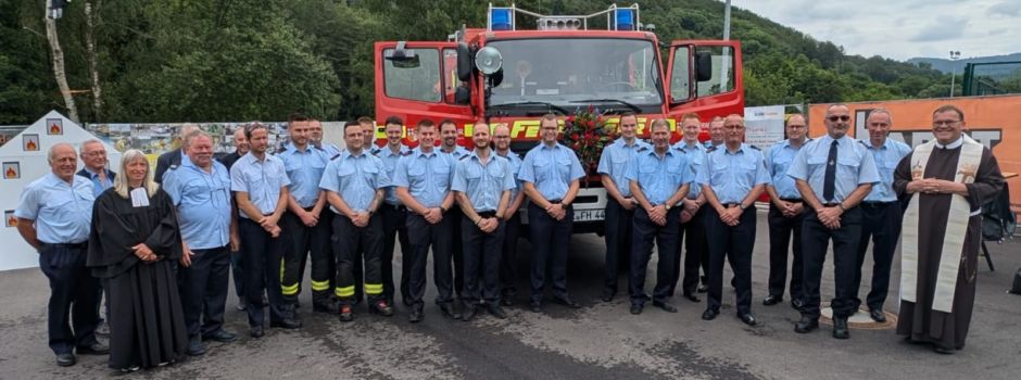 Neues Feuerwehrgerätehaus gebührend gefeiert