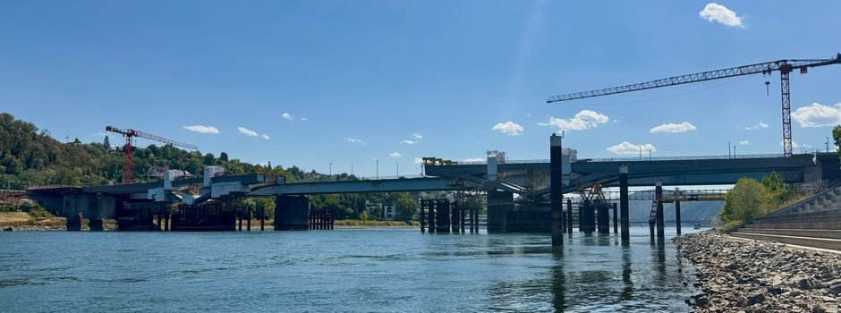 Rhein-Pegel bedroht Zeitplan für neue Pfaffendorfer Brücke in Koblenz