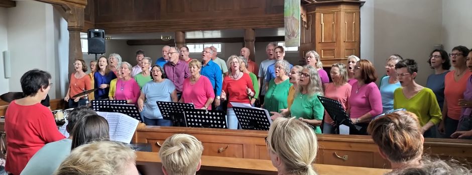 Groovige Töne in der Kirche - der Gospelchor aus Bad Neuenahr war am 30. August zu Gast