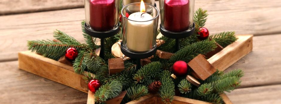 Adventsgestecke in gemütlicher Runde im OberstadtTreff basteln