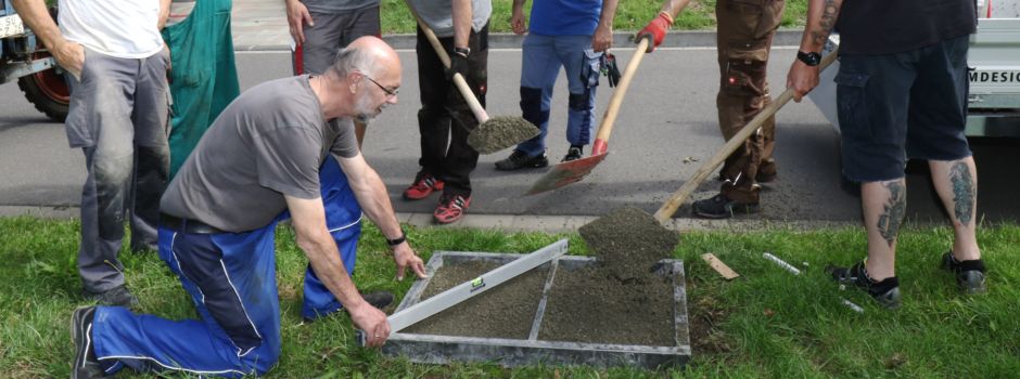 Mondorf: Bürgerverein erneuert Blumenkübel