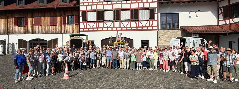 Seniorenausflug bei strahlendem Sonnenschein