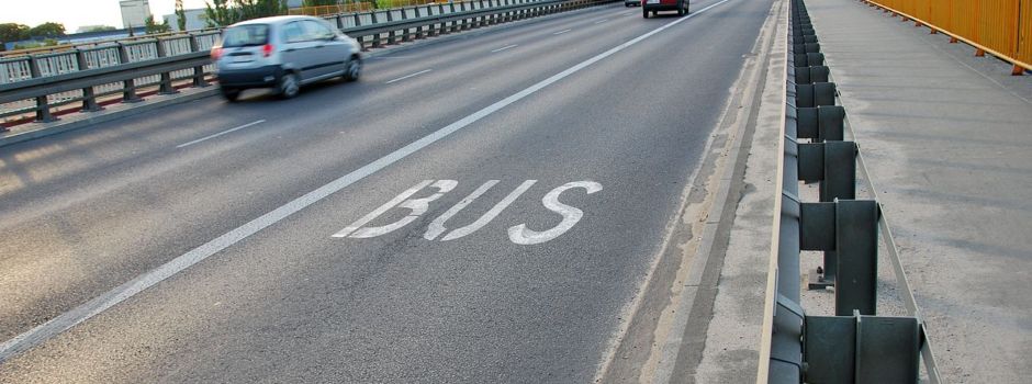 Ärger um Missbrauch der Busspuren in Wiesbaden
