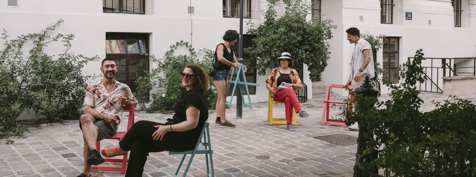 Koblenz: Bunte Stühle per App für die Innenstadt mieten