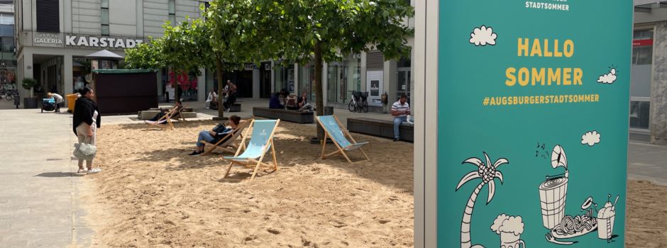Sandstrand, Yoga und Spielebox – Martin-Luther-Platz beim Augsburger Stadtsommer 2024